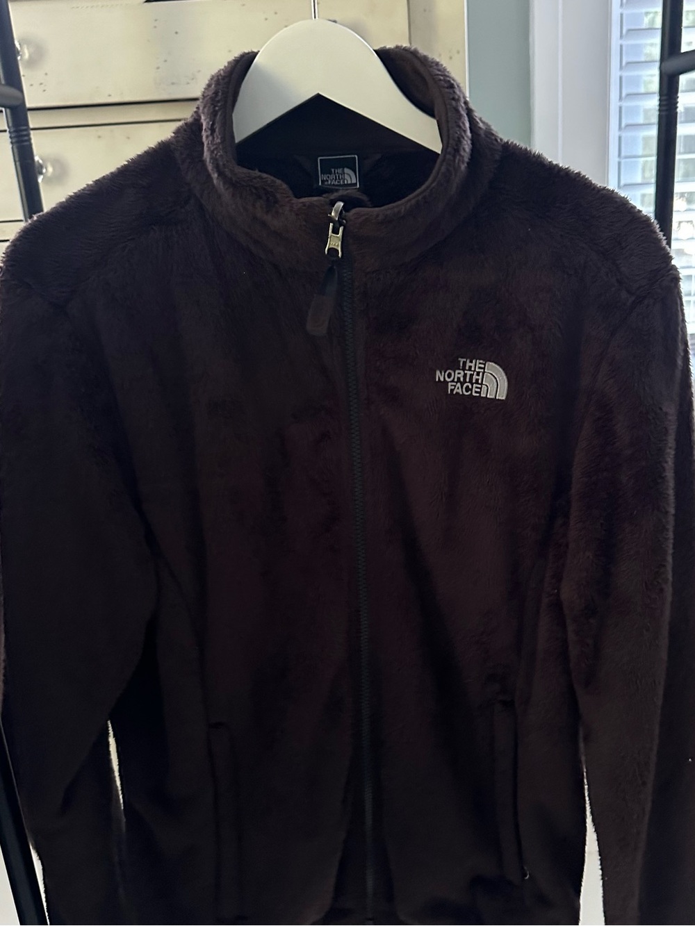 The North Face Women's Brown Fuzzy Plush Jacket - Picture 5 of 6